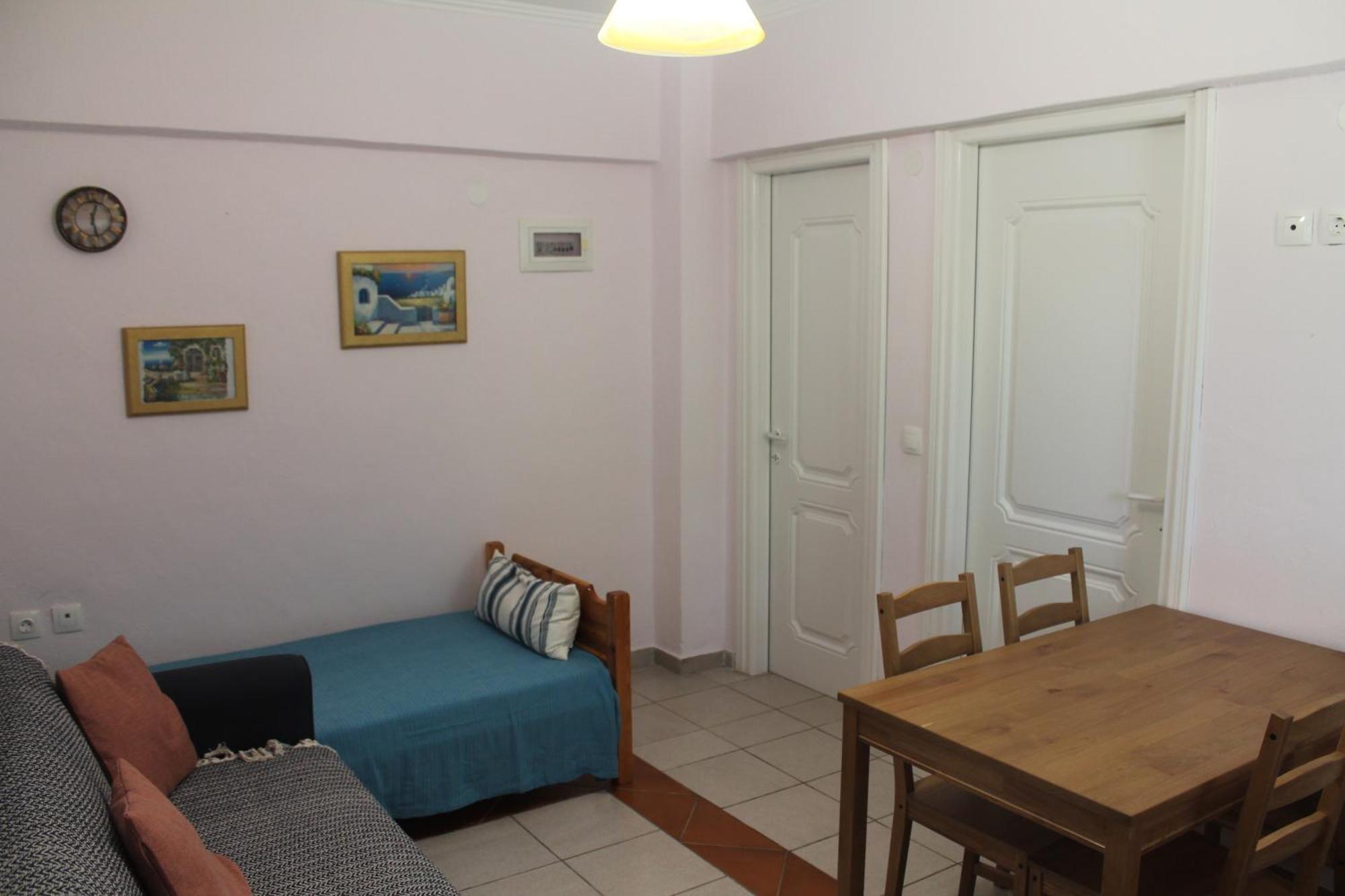 Ferrum House * Chaniotis